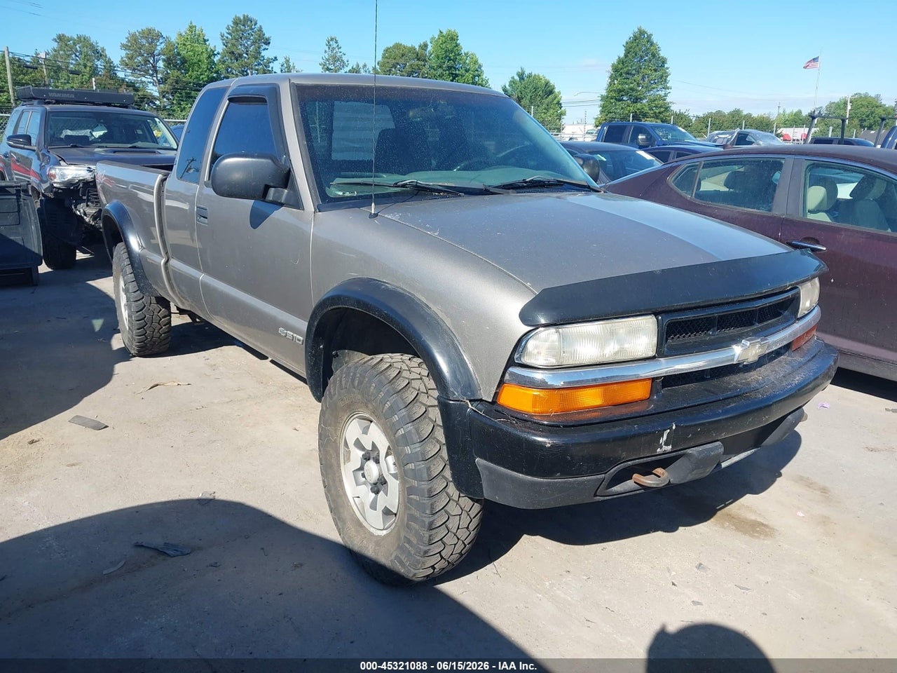 1GCCT19X938****** · 2003 CHEVROLET S-10 LS