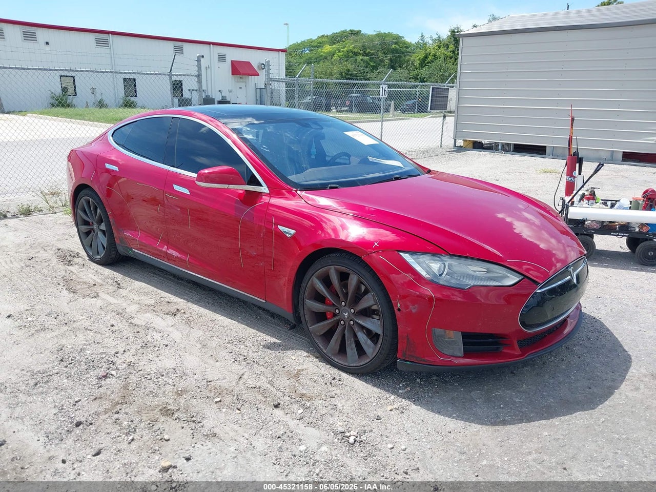 5YJSA1V44FF****** · 2015 TESLA MODEL S 85D/P85D