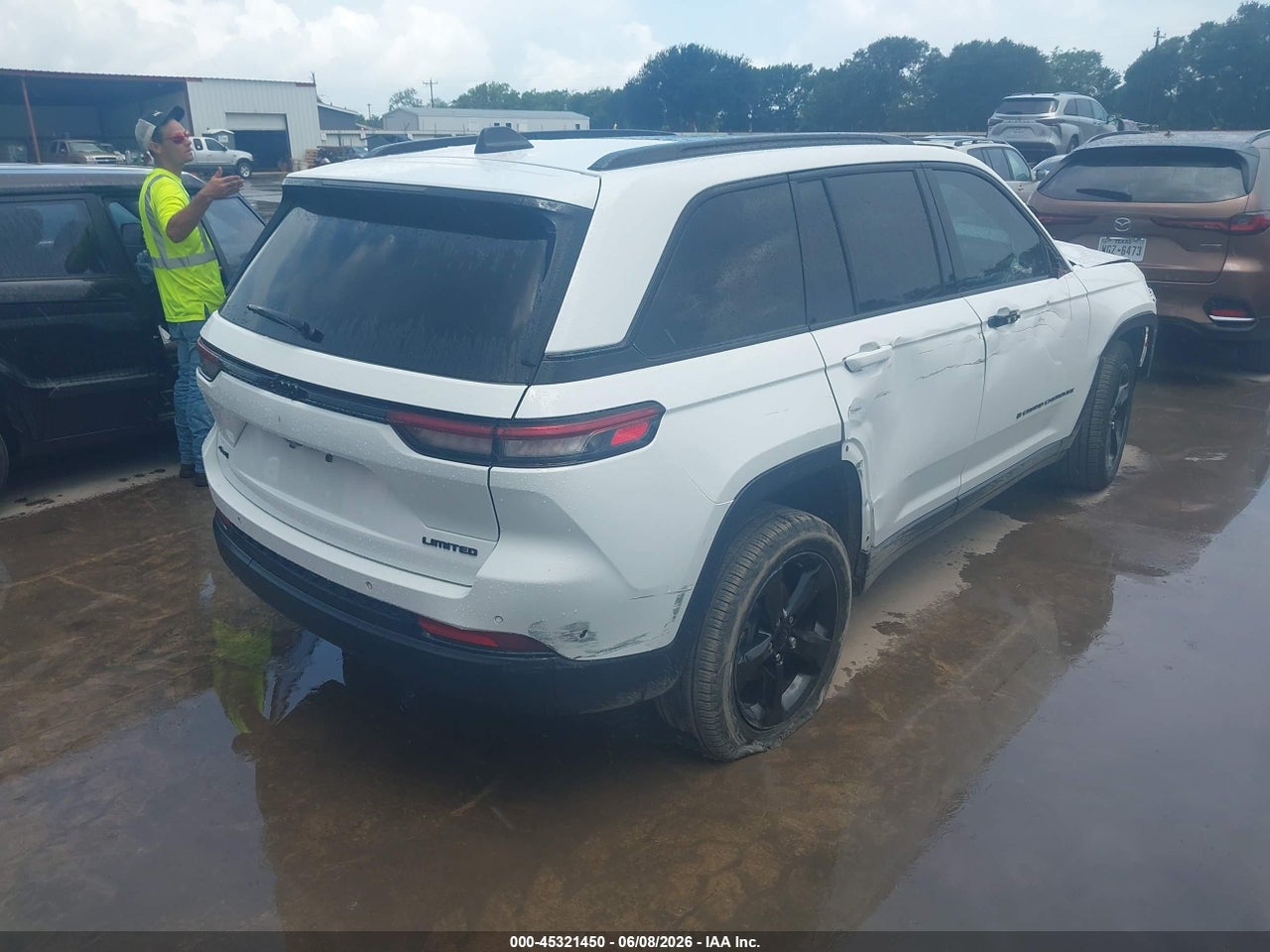 2024 JEEP GRAND CHEROKEE LIMITED 4X4 · 4/11