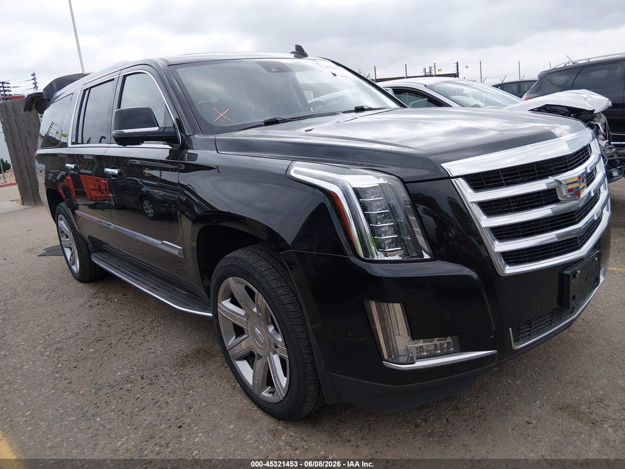 1GYS4HKJ3HR****** · 2017 CADILLAC ESCALADE ESV LUXURY