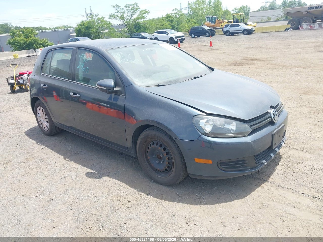WVWDB7AJ9DW****** · 2013 VOLKSWAGEN GOLF 2.5L 4-DOOR