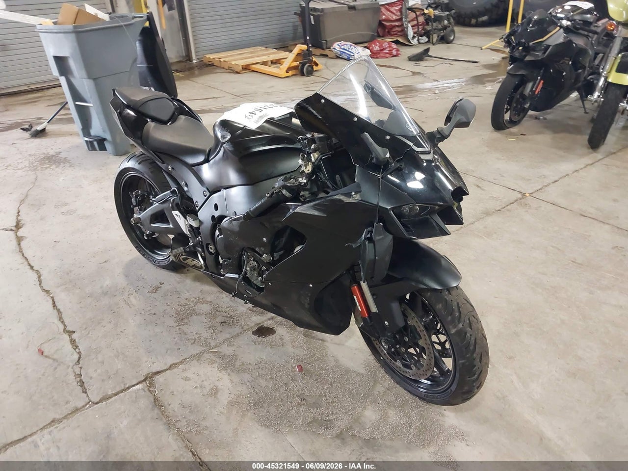 JKBZXVM18RA****** · 2024 KAWASAKI ZX1002 M
