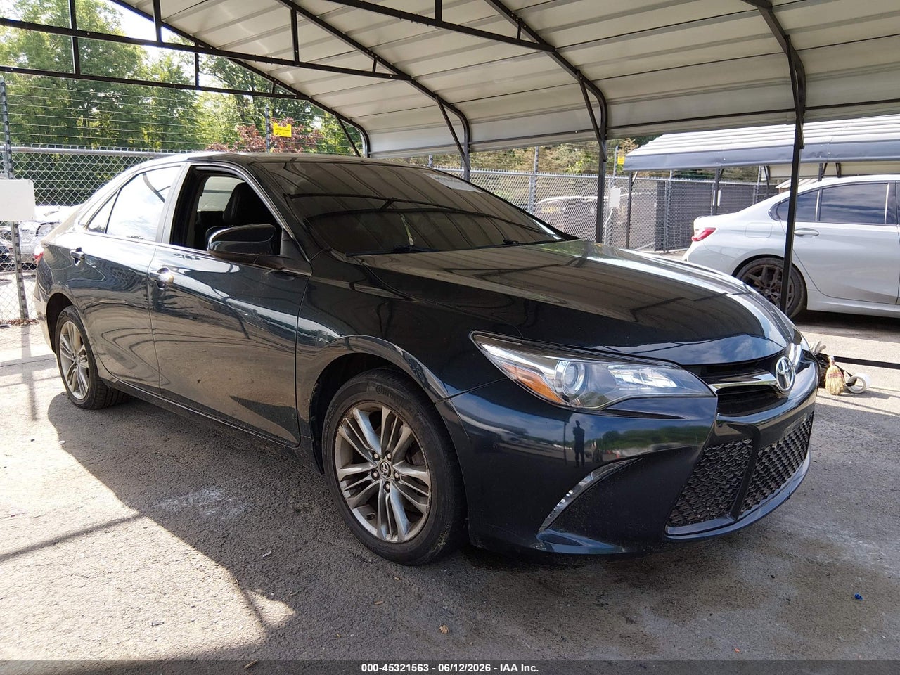 4T1BF1FK4FU****** · 2015 TOYOTA CAMRY SE