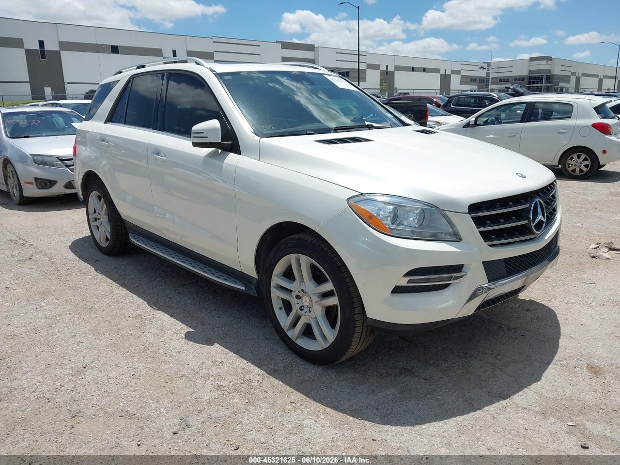 4JGDA5JB4EA****** · 2014 MERCEDES-BENZ ML 350