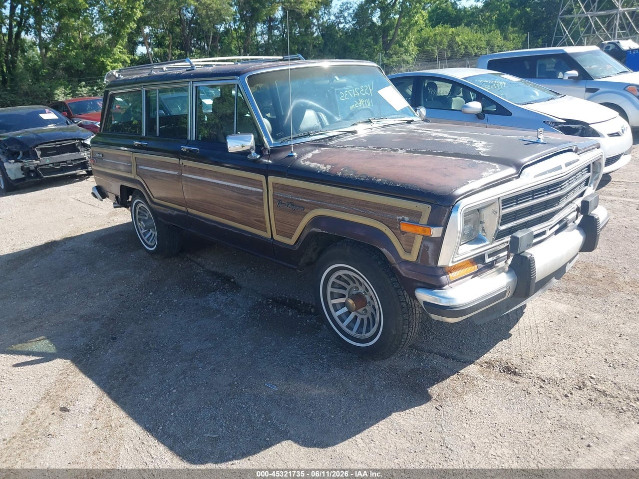 1J4GS5872KP****** · 1989 JEEP GRAND WAGONEER