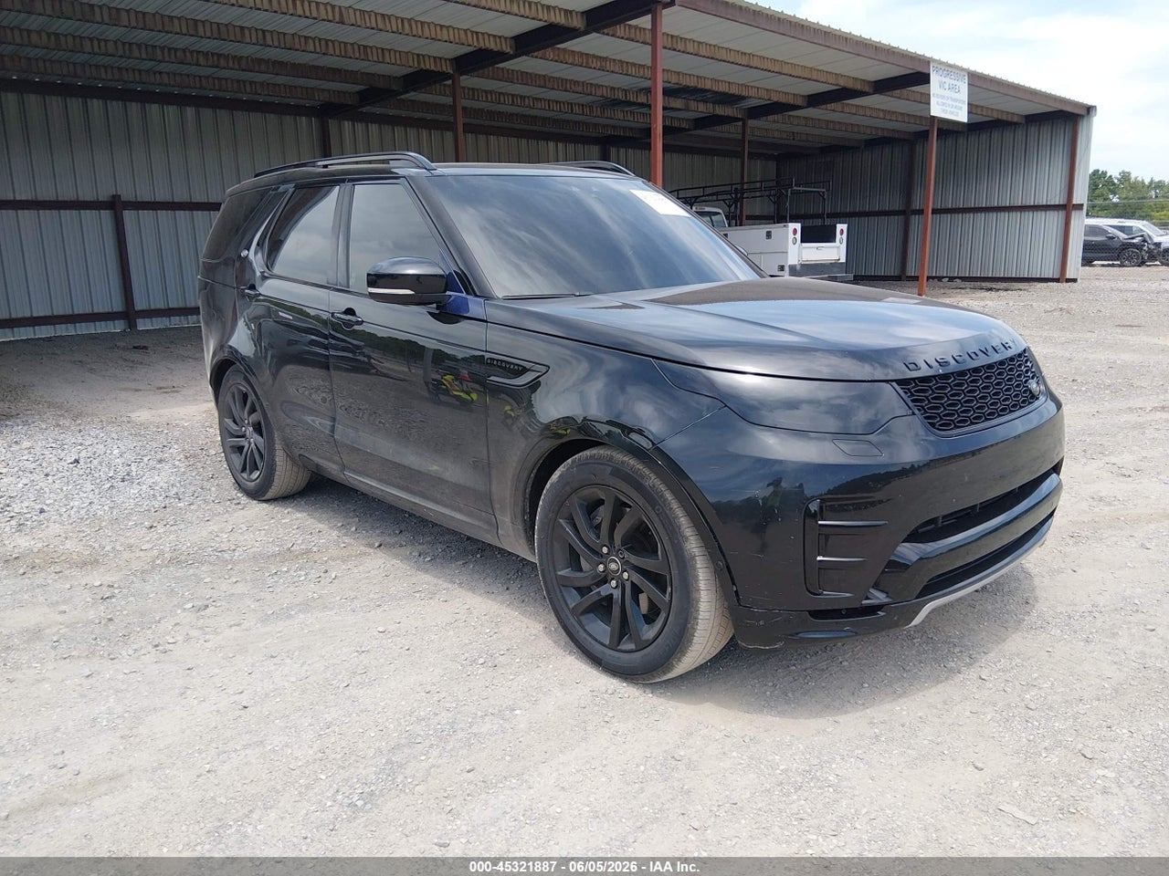 SALRU2RV2L2****** · 2020 LAND ROVER DISCOVERY LANDMARK EDITION