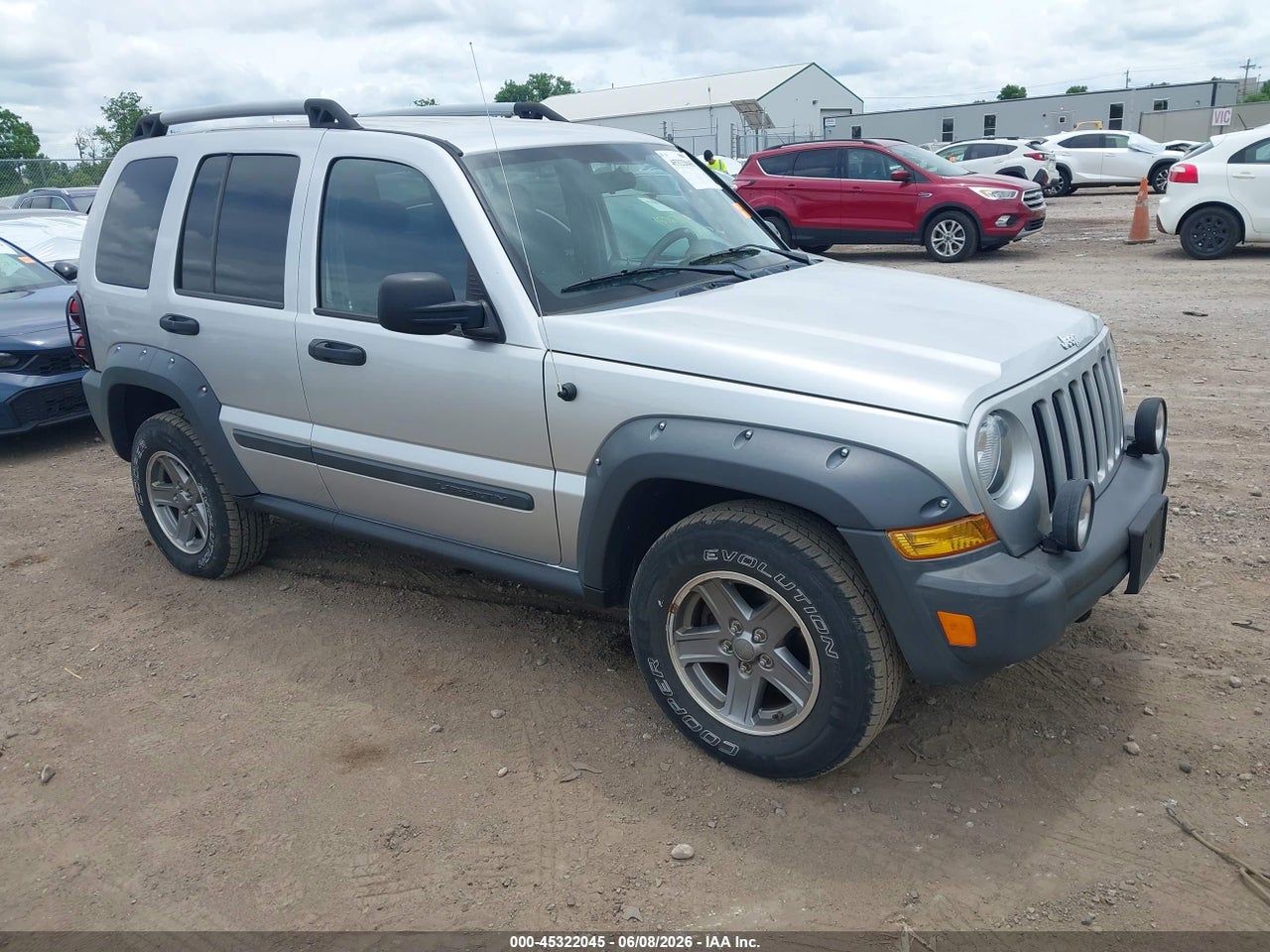 1J4GL38K75W****** · 2005 JEEP LIBERTY RENEGADE