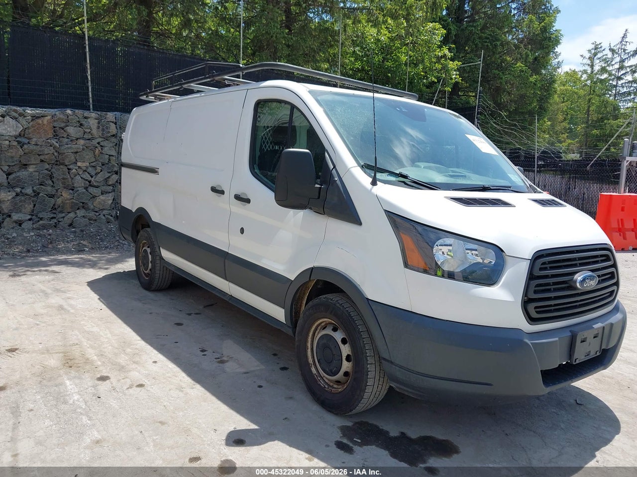 1FTYR1YM0HK****** · 2017 FORD TRANSIT-250