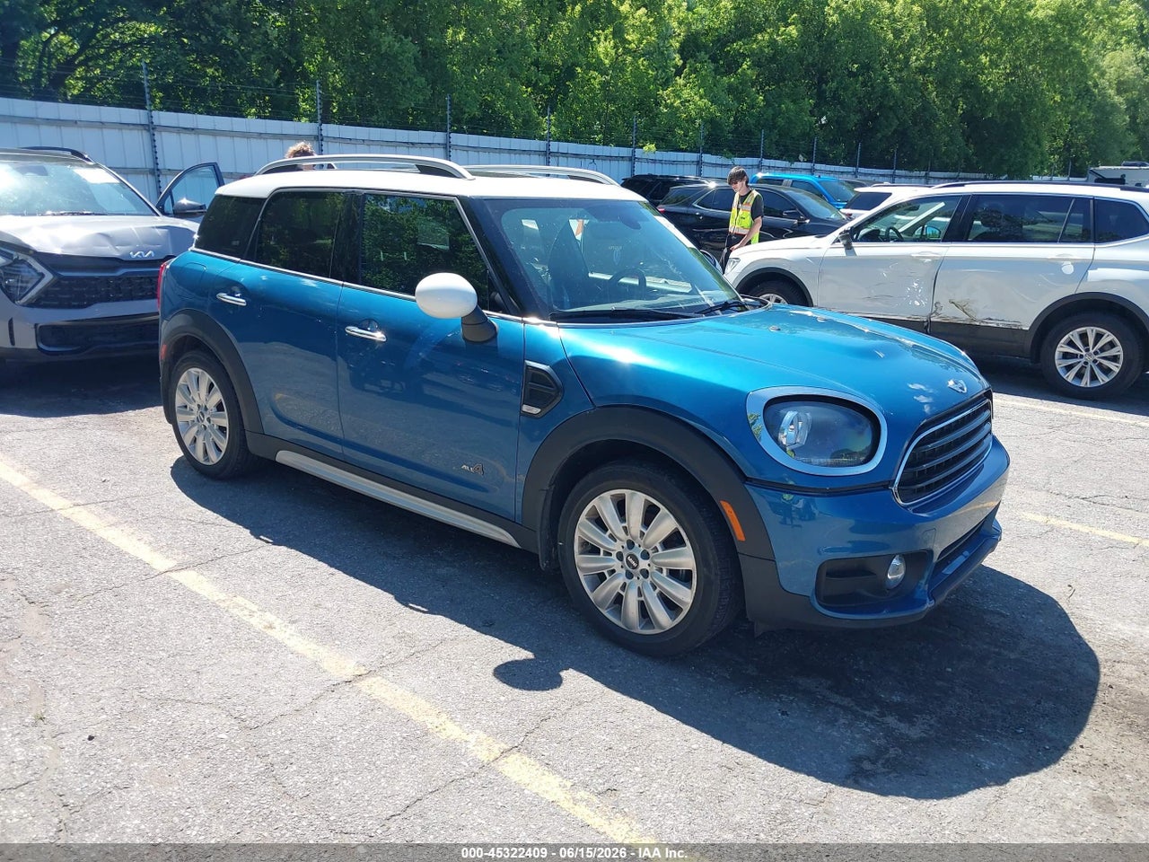 WMZYV5C32J3****** · 2018 MINI COUNTRYMAN COOPER