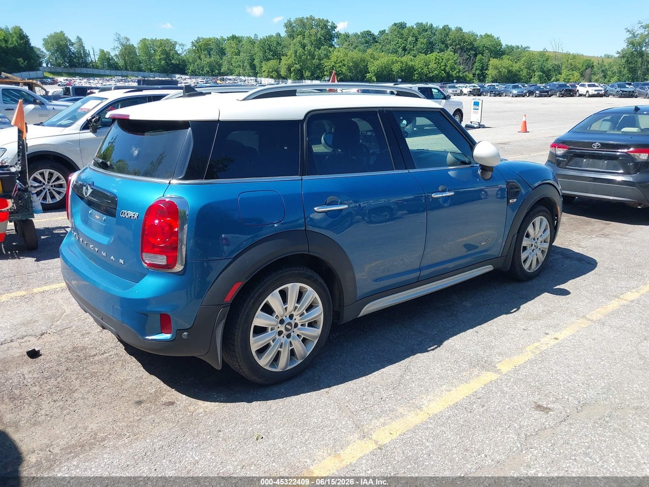 2018 MINI COUNTRYMAN COOPER · 4/11