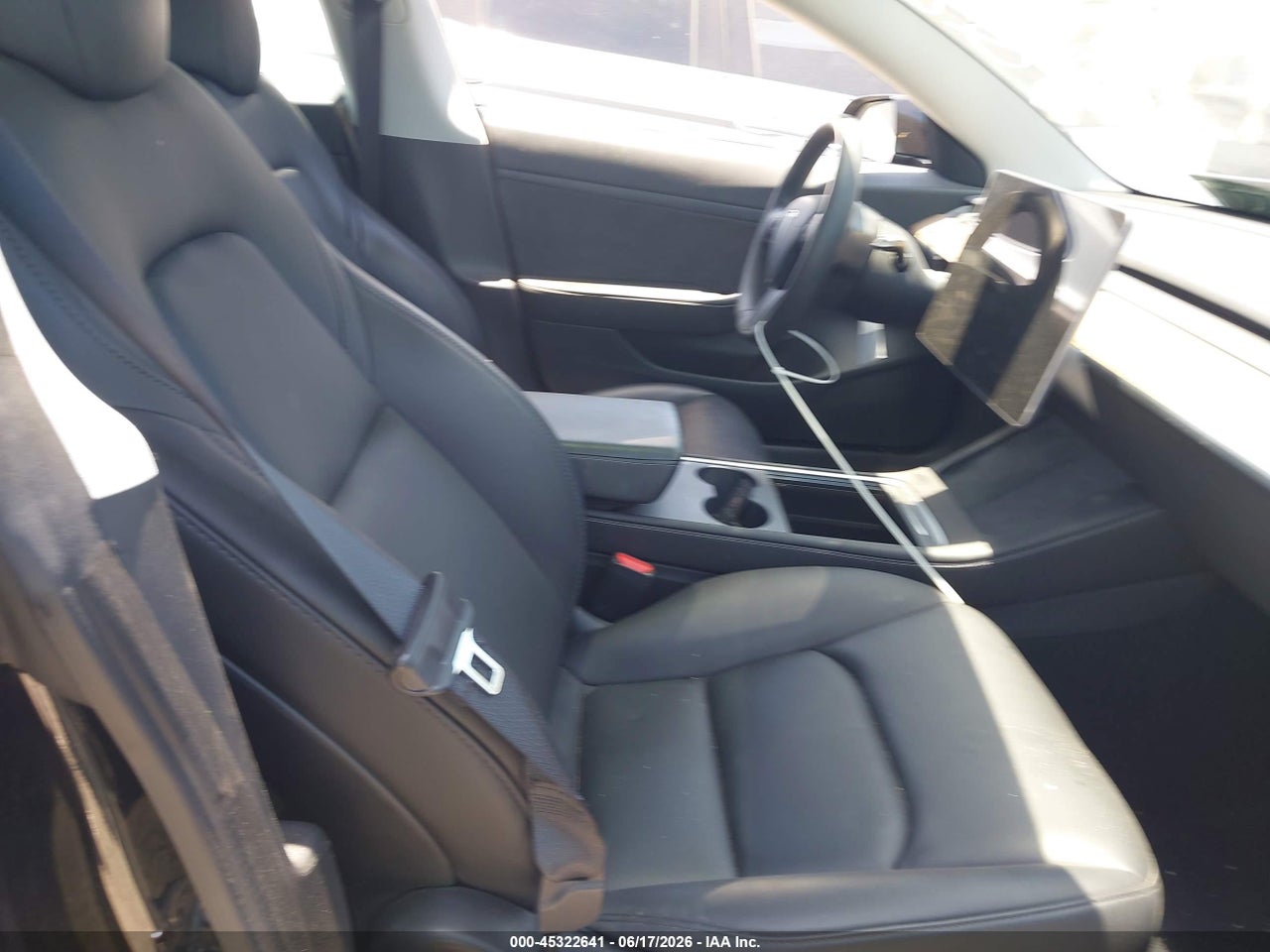 2021 TESLA MODEL 3 STANDARD RANGE PLUS REAR-WHEEL DRIVE · 5/11