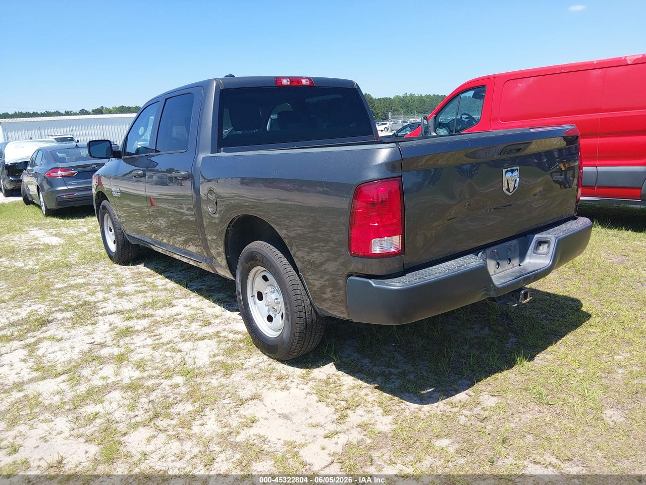 2018 RAM 1500 TRADESMAN  4X2 5'7 BOX · 3/11