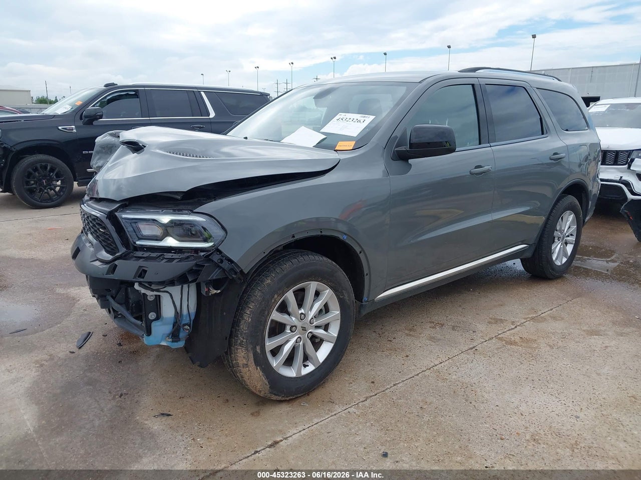 2023 DODGE DURANGO SXT RWD · 2/11