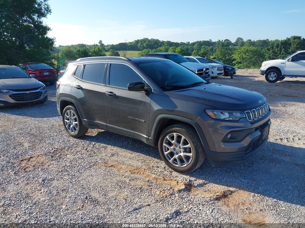 3C4NJDFB5NT****** · 2022 JEEP COMPASS LATITUDE LUX 4X4