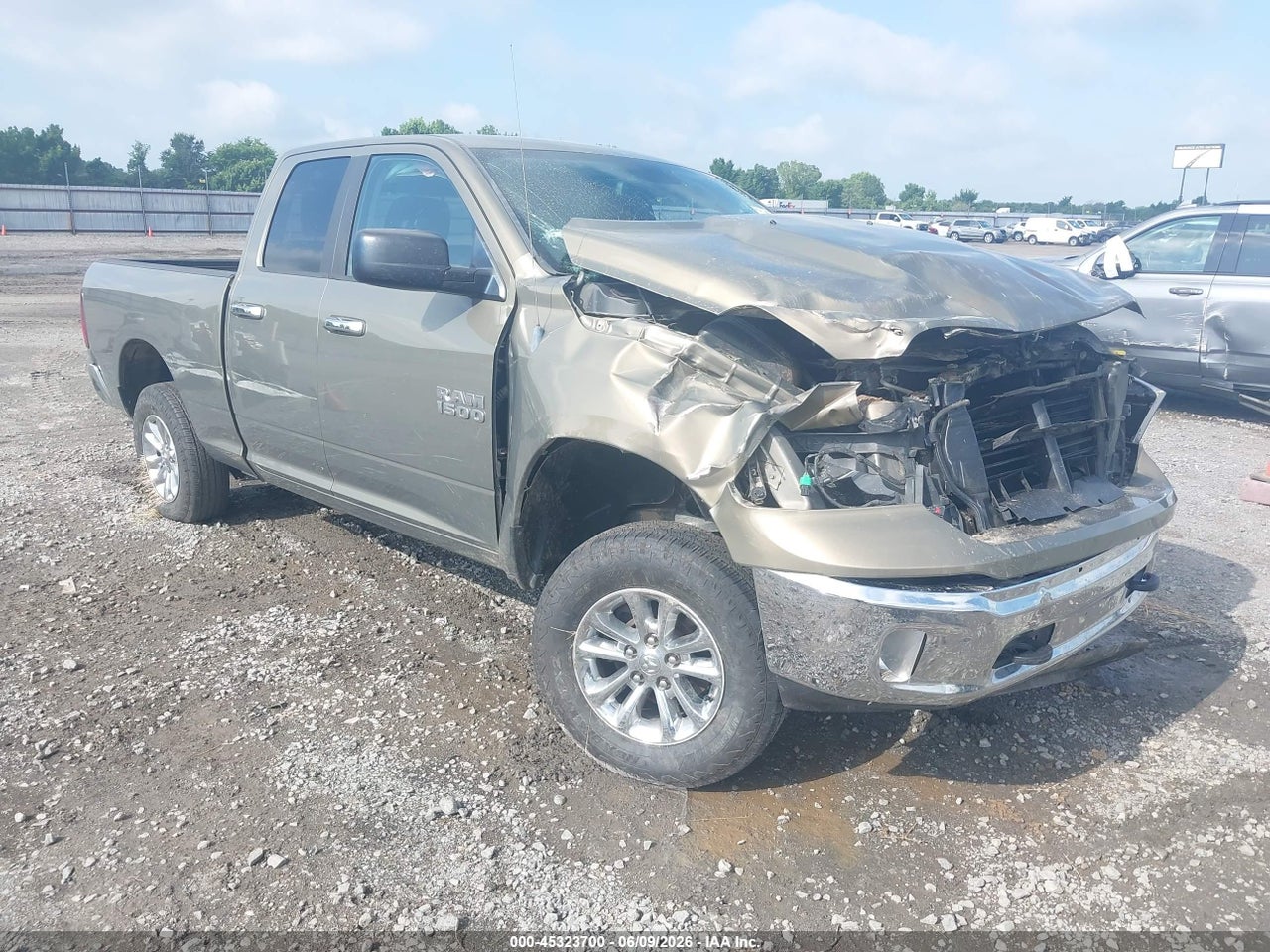 1C6RR7GG9DS****** · 2013 RAM 1500 SLT