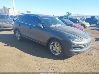 2013 PORSCHE CAYENNE S