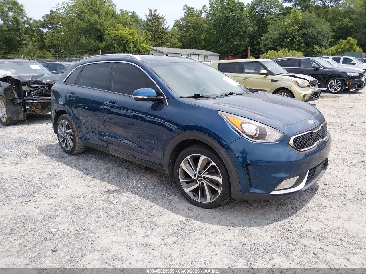 KNDCE3LC2J5****** · 2018 KIA NIRO TOURING