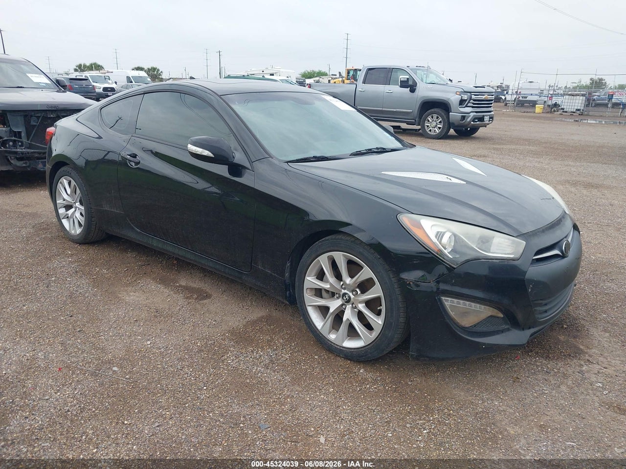 KMHHU6KJ6DU****** · 2013 HYUNDAI GENESIS 3.8 GRAND TOURING