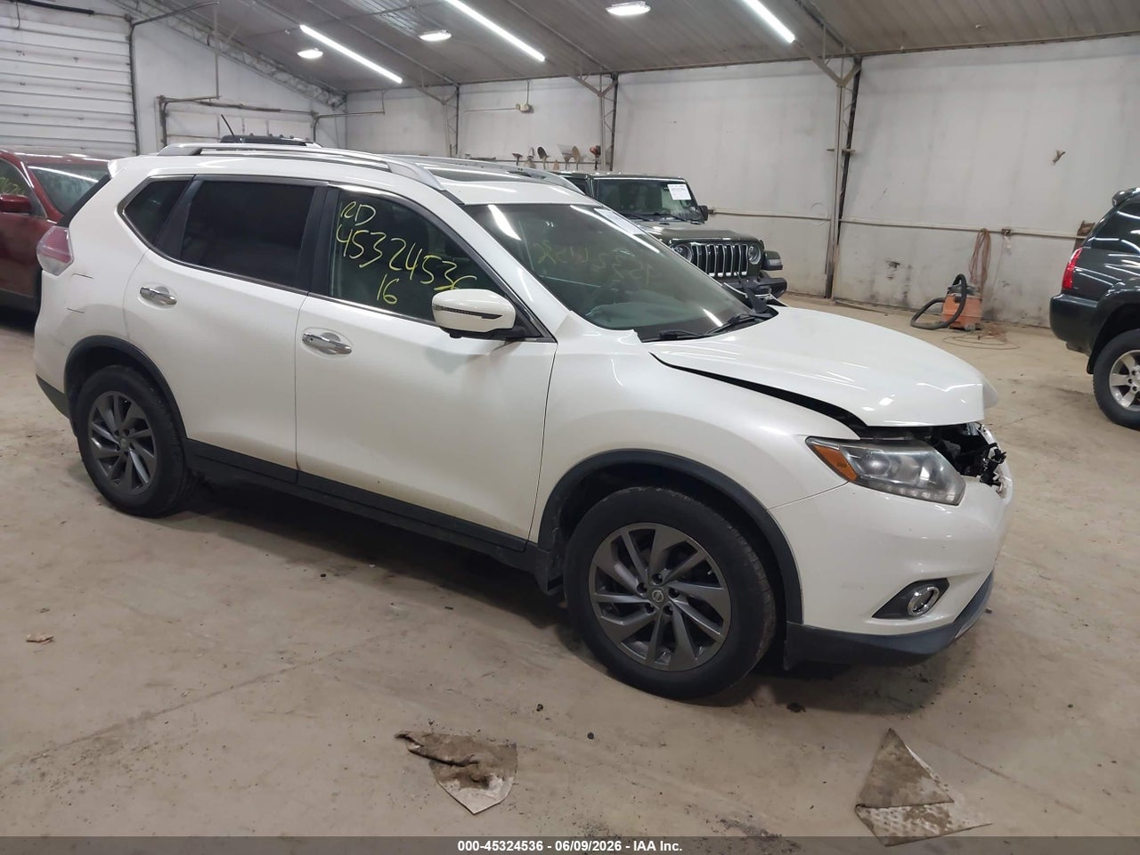 5N1AT2MV4GC****** · 2016 NISSAN ROGUE SL