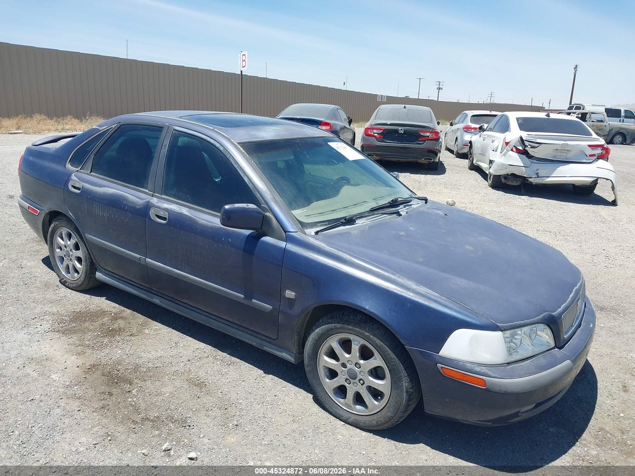 YV1VS29511F****** · 2001 VOLVO S40 A/SPORT EDITION