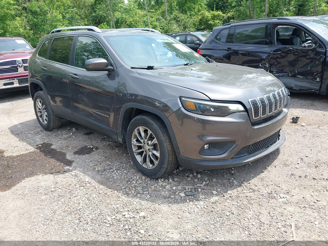 1C4PJMLX2KD****** · 2019 JEEP CHEROKEE LATITUDE PLUS 4X4