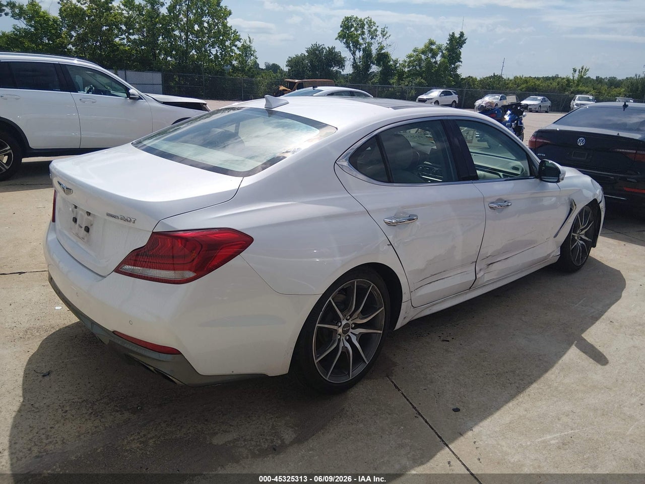 2020 GENESIS G70 2.0T AWD · 4/11