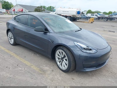 5YJ3E1EA1NF****** · 2022 TESLA MODEL 3 REAR-WHEEL DRIVE