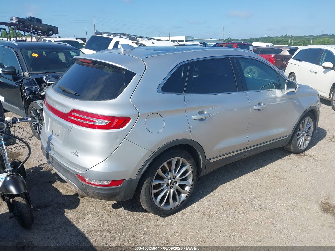 2015 LINCOLN MKC · 4/11