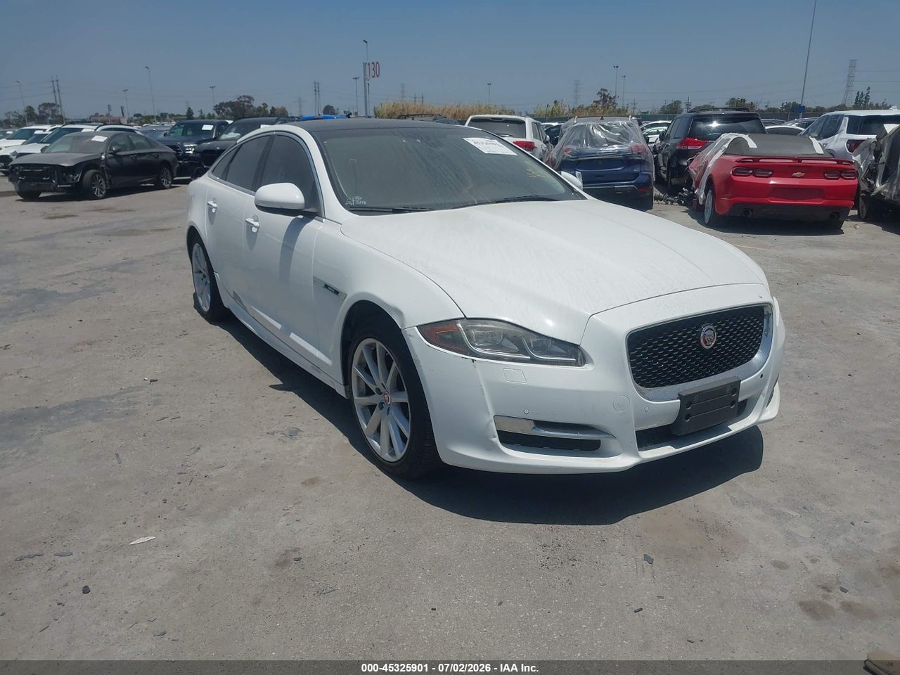 SAJWA1C73H8****** · 2017 JAGUAR XJ R-SPORT