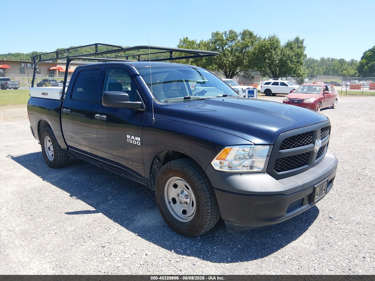 1C6RR6KG8HS****** · 2017 RAM 1500 TRADESMAN  4X2 5'7 BOX