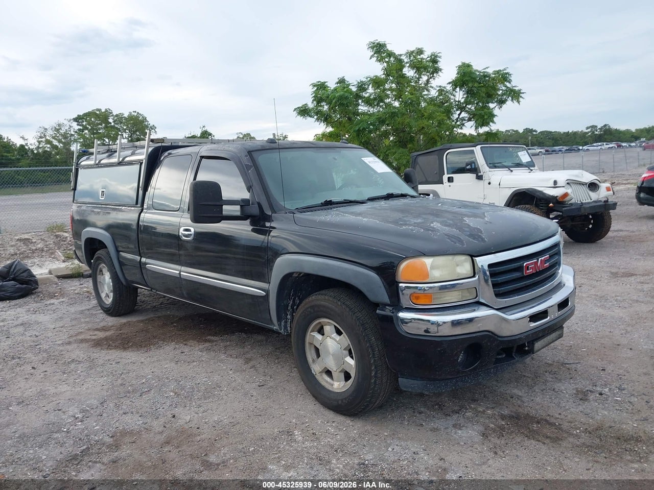 2GTEK19B851****** · 2005 GMC SIERRA 1500 SLT