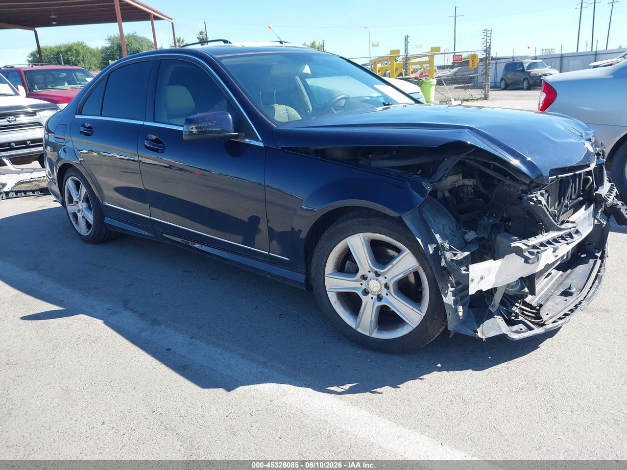 WDDGF5EBXBR****** · 2011 MERCEDES-BENZ C 300 SPORT