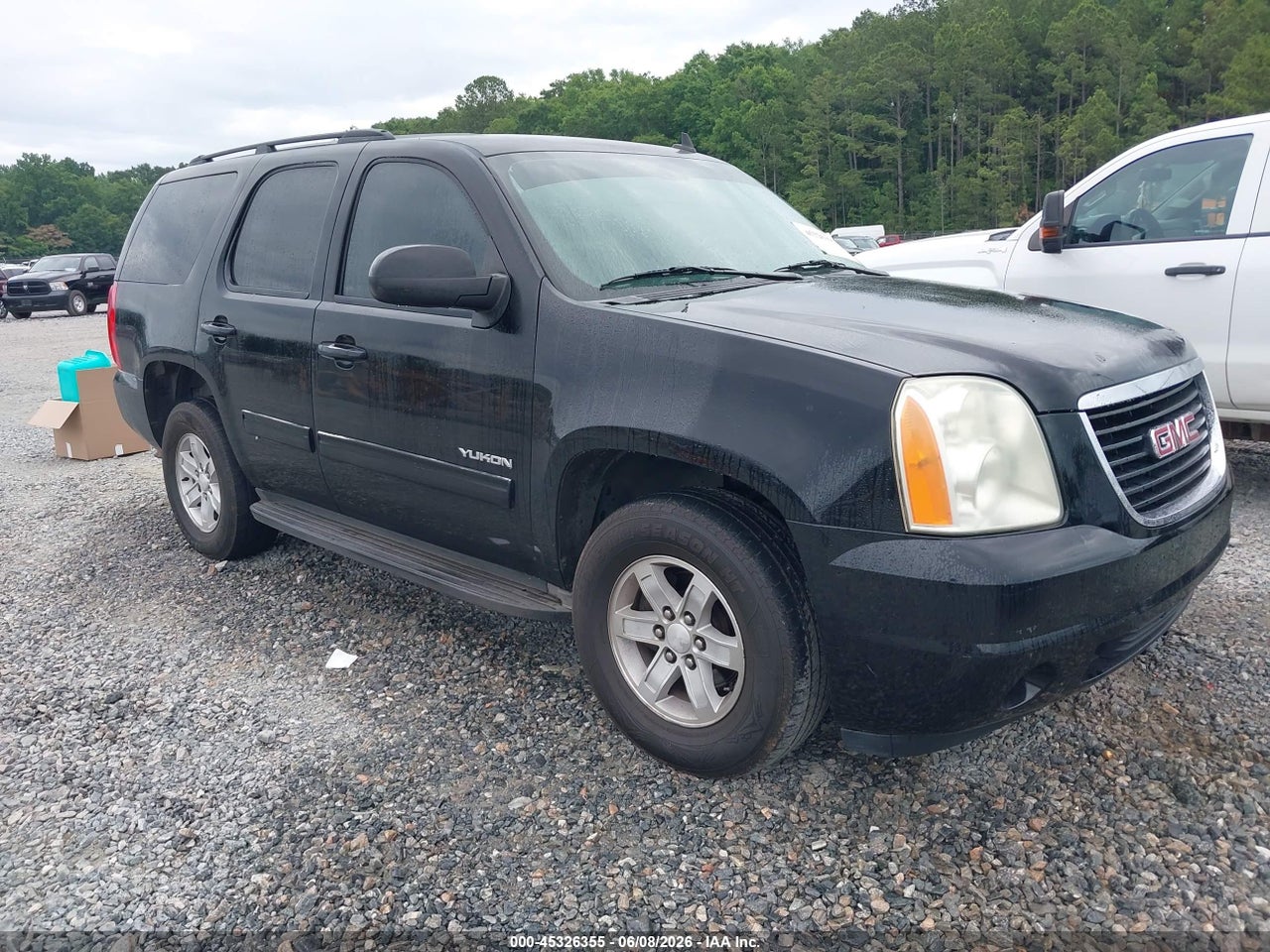 1GKS1AE01BR****** · 2011 GMC YUKON SLE