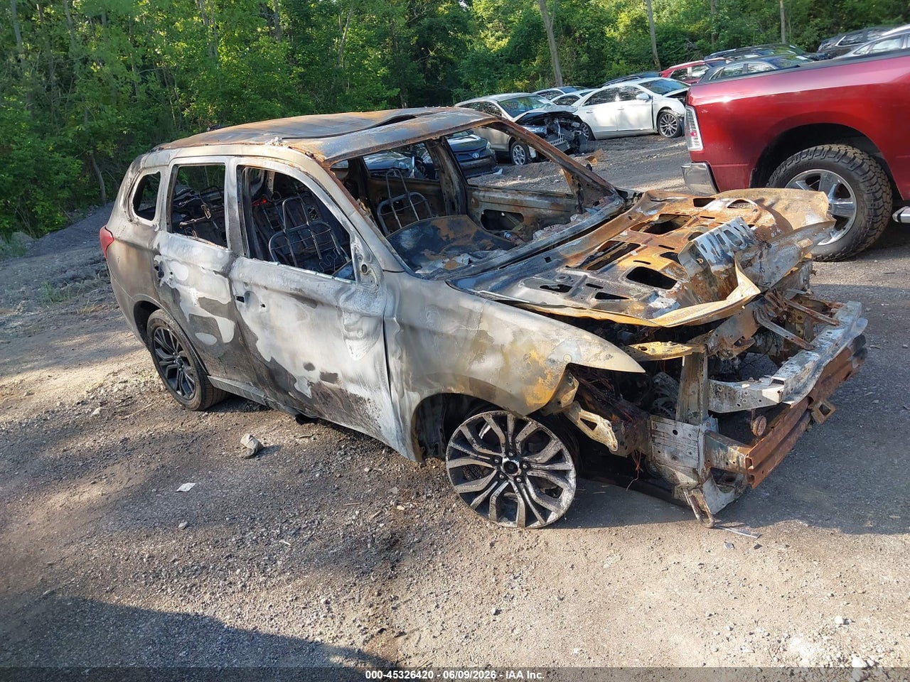 JA4AZ3A39JZ****** · 2018 MITSUBISHI OUTLANDER LE