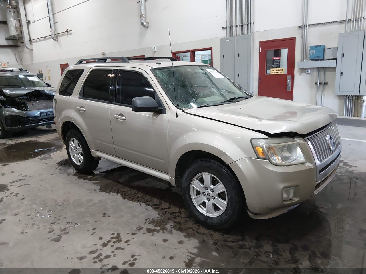 4M2CN8B7XAK****** · 2010 MERCURY MARINER