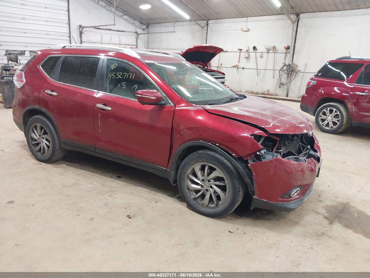 5N1AT2MV2FC****** · 2015 NISSAN ROGUE SL