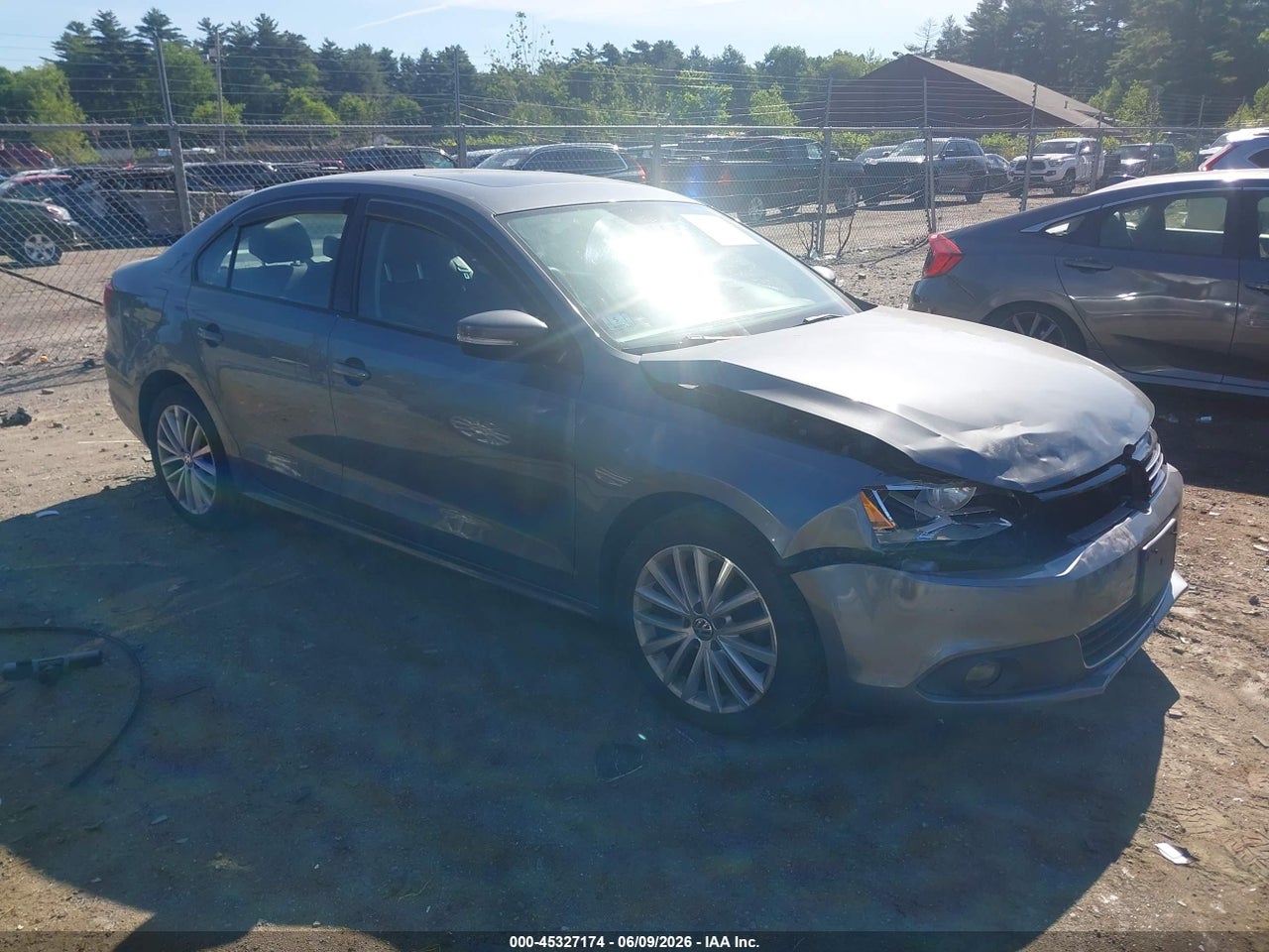 3VWLP7AJXCM****** · 2012 VOLKSWAGEN JETTA 2.5L SEL