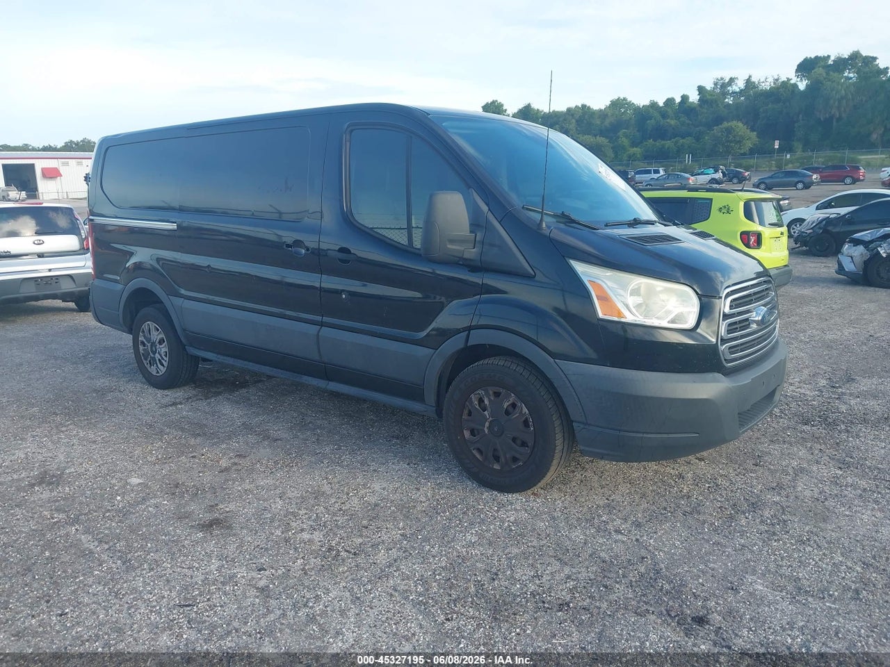 1FTYE1YM2GK****** · 2016 FORD TRANSIT-150