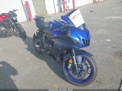 JYARM38E0NA****** · 2022 YAMAHA YZFR7