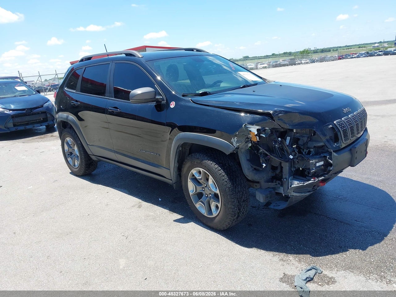 1C4PJMBX5KD****** · 2019 JEEP CHEROKEE TRAILHAWK 4X4