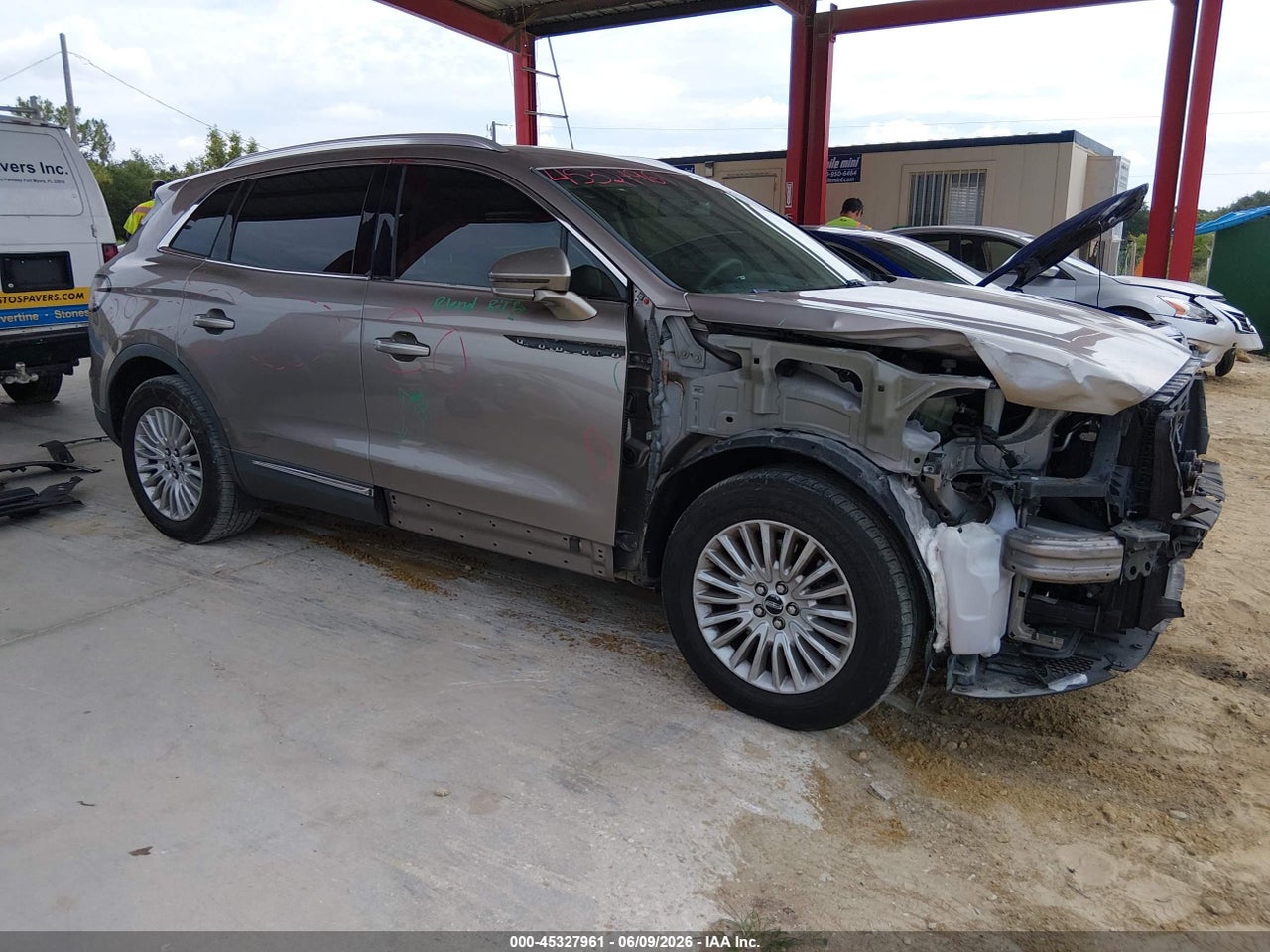2LMPJ6J94KB****** · 2019 LINCOLN NAUTILUS STANDARD