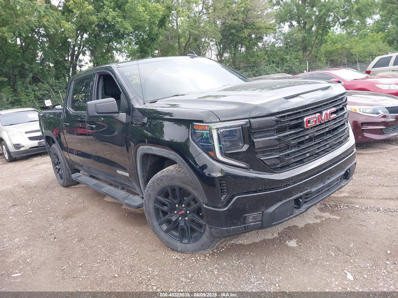 3GTPUJEK5PG****** · 2023 GMC SIERRA 1500 4WD  SHORT BOX ELEVATION WITH 3VL