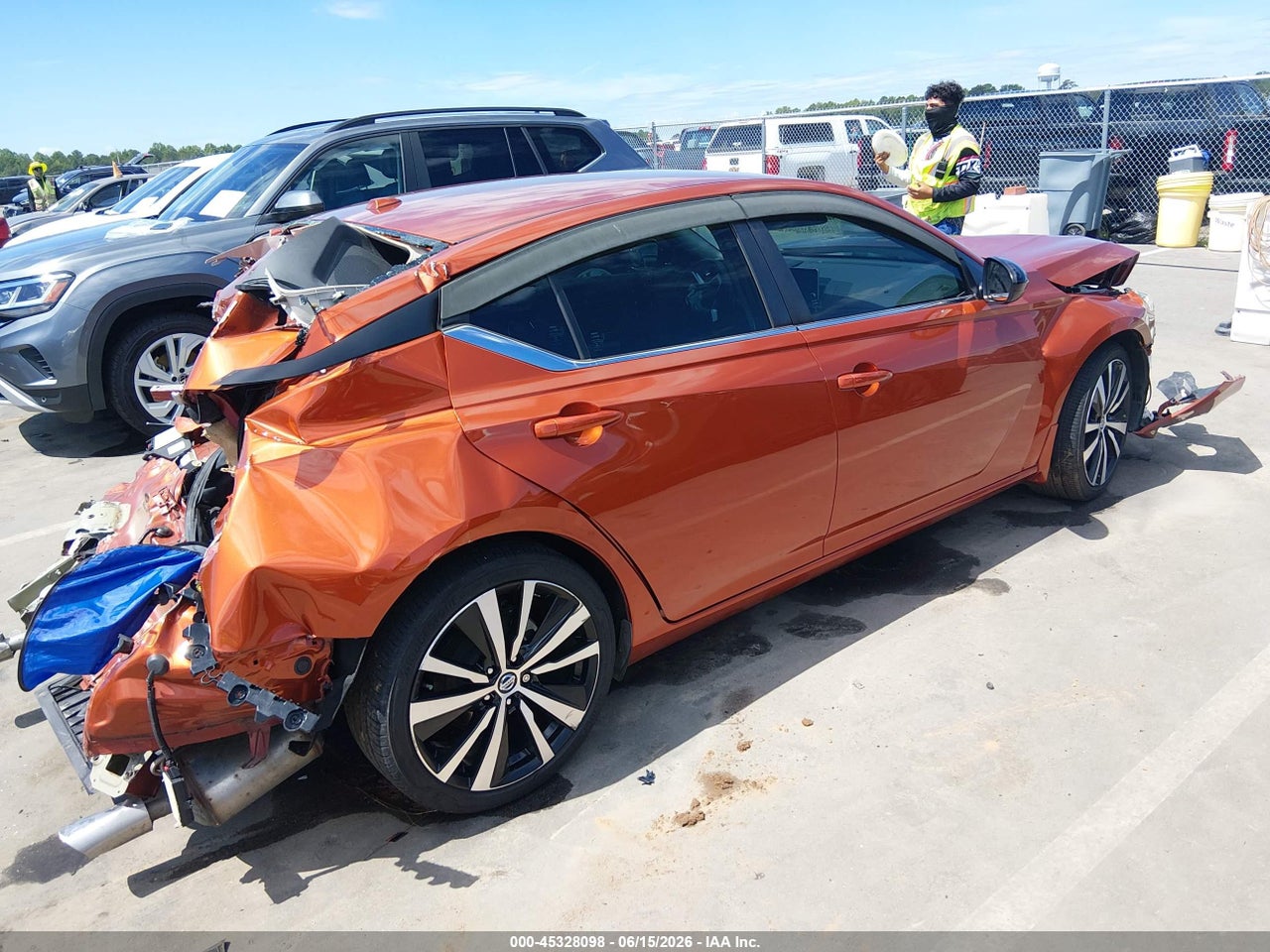 2021 NISSAN ALTIMA SR FWD · 4/11
