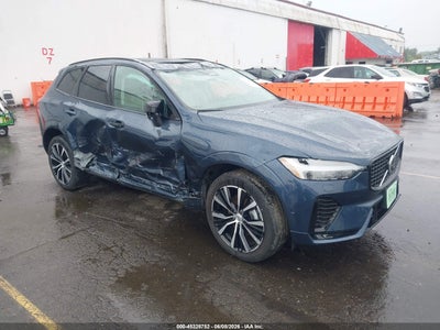 2024 VOLVO XC60 B5 ULTIMATE DARK THEME