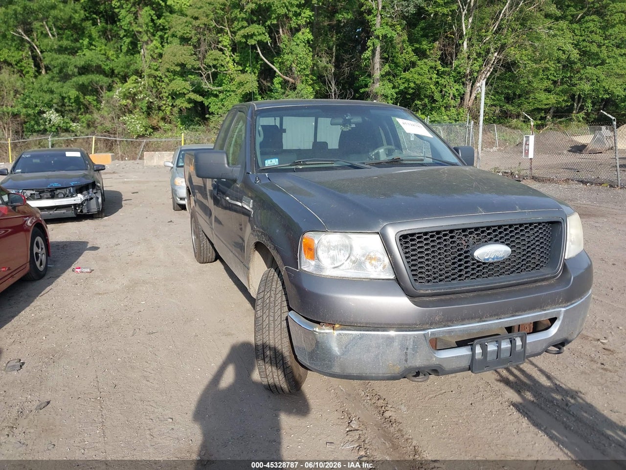 1FTRF14W66N****** · 2006 FORD F-150 STX/XL/XLT
