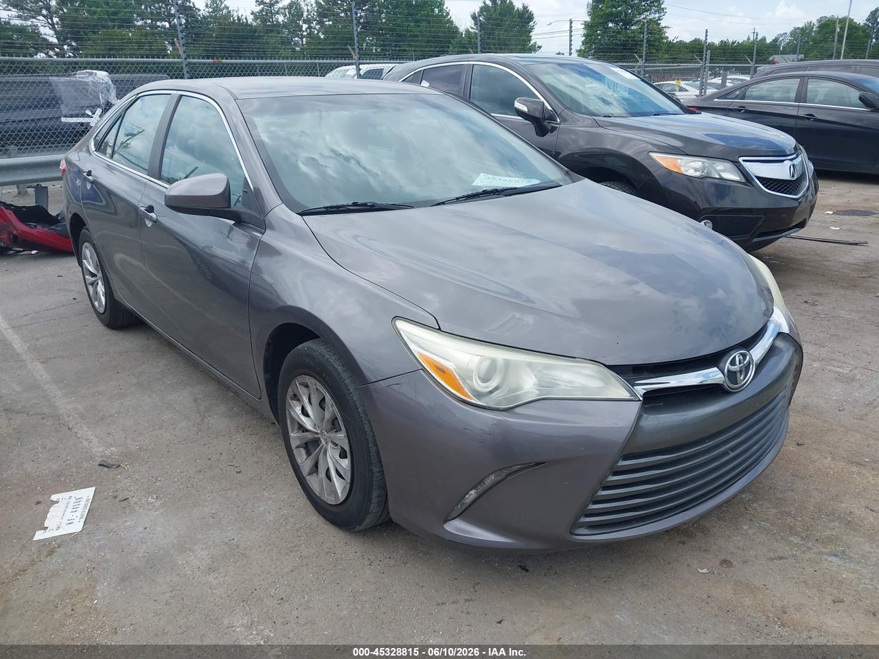 4T4BF1FK0GR****** · 2016 TOYOTA CAMRY LE