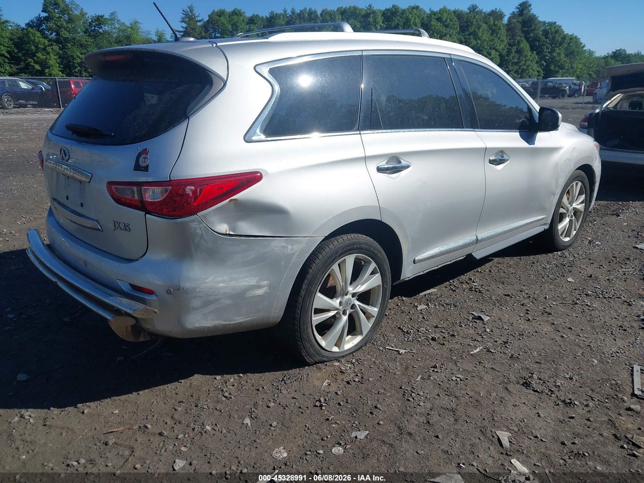 2013 INFINITI JX35 · 4/11