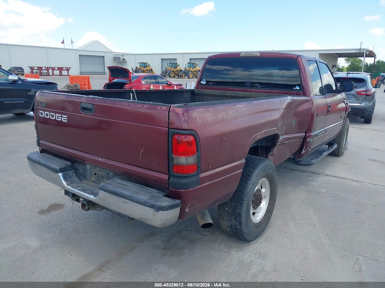 2001 DODGE RAM 2500 ST · 4/11