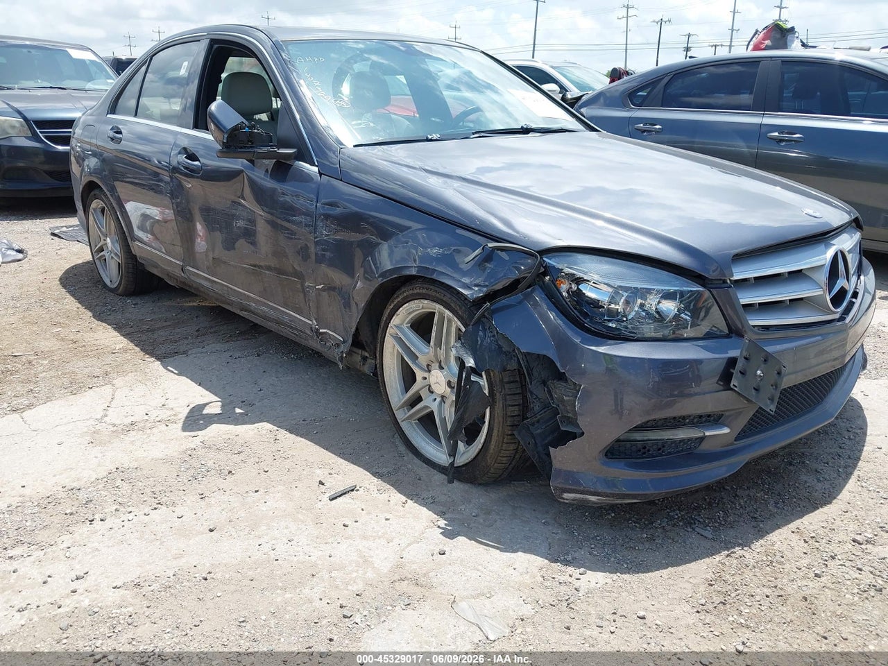 WDDGF5EB8BR****** · 2011 MERCEDES-BENZ C 300 LUXURY/SPORT