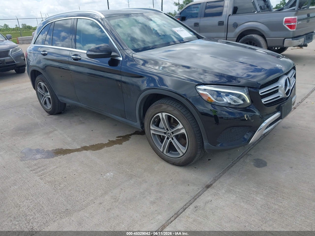 WDC0G4JBXKV****** · 2019 MERCEDES-BENZ GLC 300